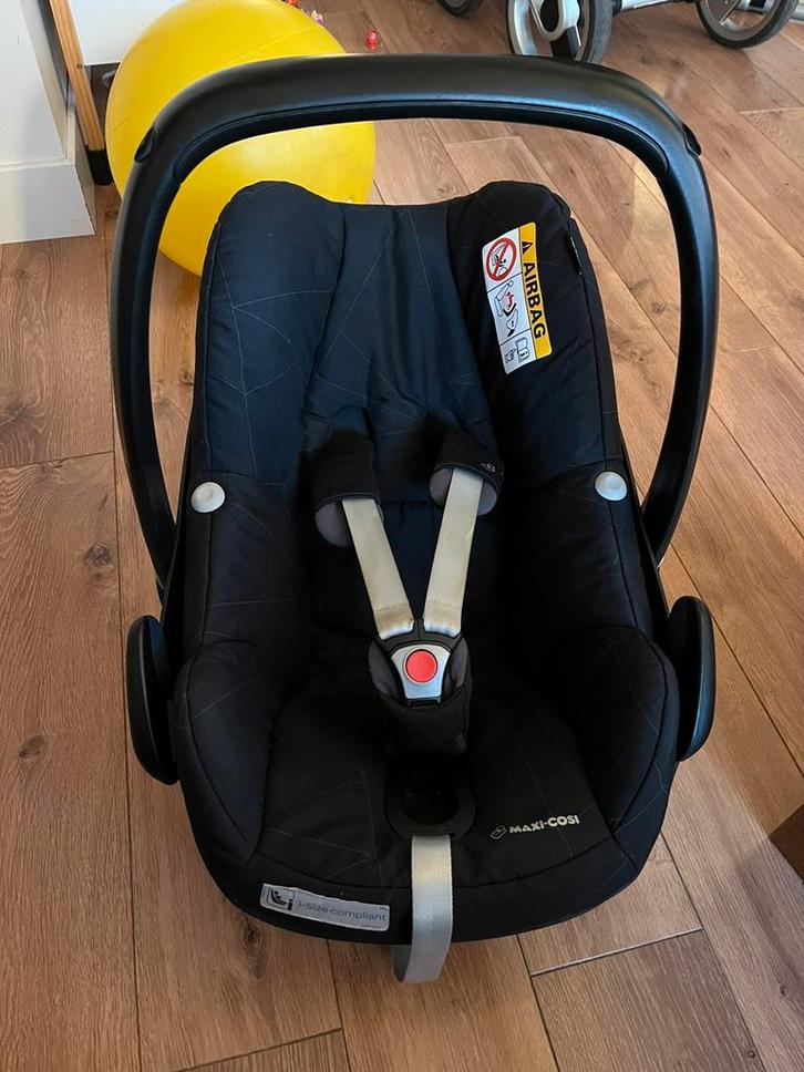 Mutsy nio + maxi cosi + regenhoezen+ 2wayfix+paraplu, Kinderen en Baby's, Kinderwagens en Combinaties, Gebruikt, Combiwagen, Mutsy