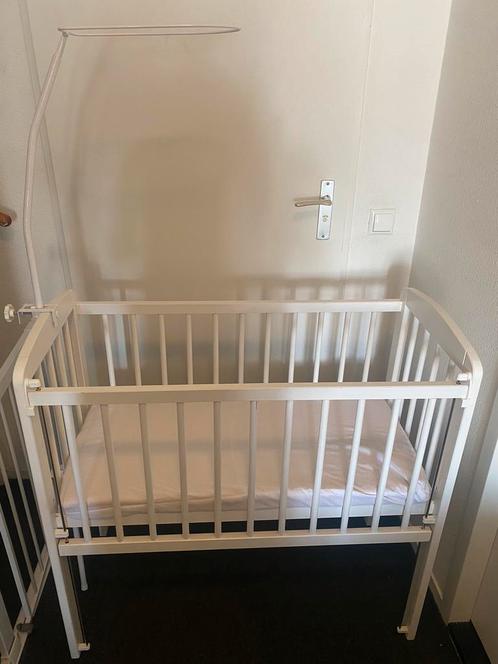 Witte houten cosleeper / aanschuifbed / wieg / babybed, Kinderen en Baby's, Babywiegjes en Ledikanten, Gebruikt, Wieg, Ophalen