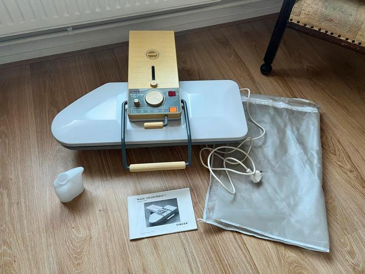 Singer Magic Steam Press 7 Stoomapparaat, Witgoed en Apparatuur, Strijkijzers en Strijkplanken, Gebruikt, Strijkijzer met snoer