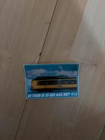 NS Trein sticker - "De Trein is zo gek nog niet", Verzamelen, Ophalen of Verzenden, Gebruikt, Trein, Kaart of Prent