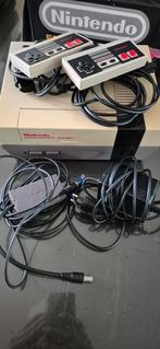 nintendo nes compleet + spellen + controllers en advantage, Ophalen of Verzenden, Gebruikt, Met 2 controllers