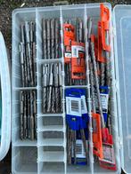 118 keer steen boren nieuw, Ophalen of Verzenden, Zo goed als nieuw