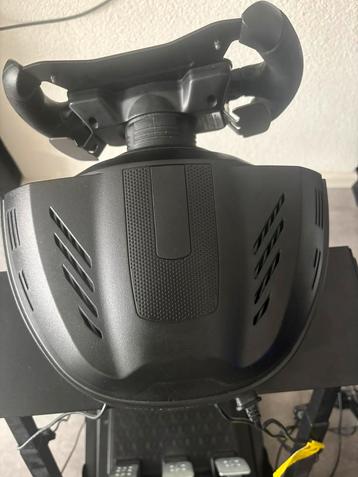 Race set Thrustmaster beschikbaar voor biedingen
