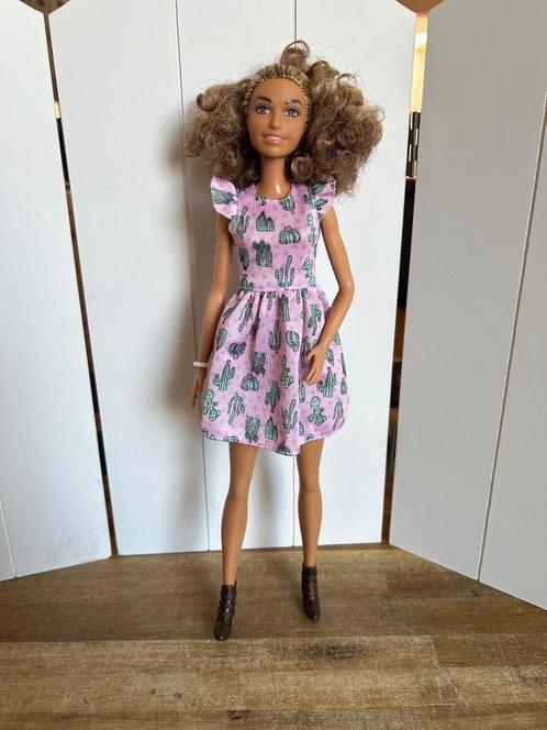 Barbie Fashionista 67 Cactus Cutie, Kinderen en Baby's, Speelgoed | Poppen, Gebruikt, Barbie, Ophalen of Verzenden