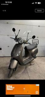 La souris scooter/ titanium te koop, Gebruikt, Benzine, Ophalen, Overige merken