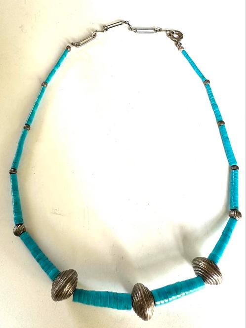 Vintage turquoise en zilveren Heishi ketting, Sieraden, Tassen en Uiterlijk, Kettingen, Zo goed als nieuw, Zilver, Blauw, Met edelsteen