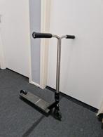 custom stuntstep, Fietsen en Brommers, Steps, Ophalen, Zo goed als nieuw, Gewone step, Custom