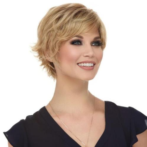 Vlotte pruik kort goudblond haar in laagjes model Kris, Sieraden, Tassen en Uiterlijk, Uiterlijk | Haarverzorging, Nieuw, Pruik of Haarverlenging