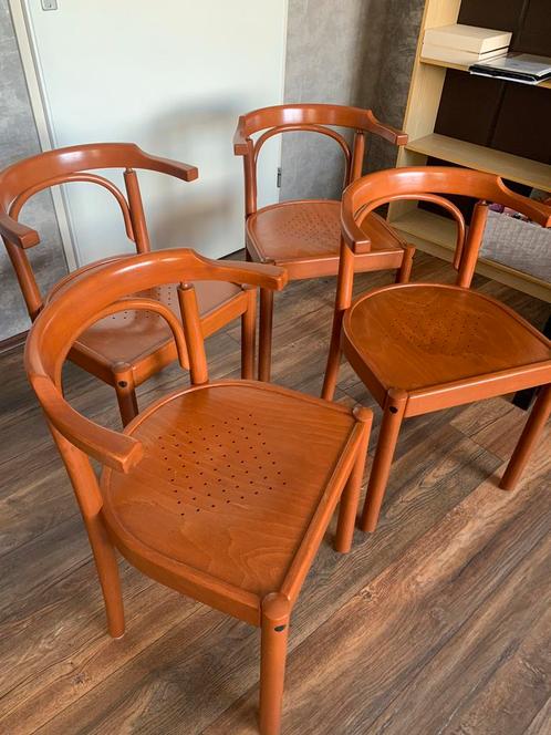 Houten stoelen Bistro/Cafe model 4 stuks, Huis en Inrichting, Stoelen, Zo goed als nieuw, Vier, Hout, Bruin, Ophalen