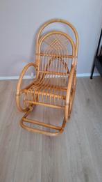 Rotan schommelstoel, Ophalen, Zo goed als nieuw