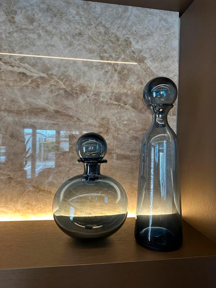 Blauwe Glazen Vazen met Baldeksel set, Huis en Inrichting, Woonaccessoires | Vazen, Zo goed als nieuw, Blauw, Minder dan 50 cm