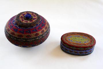 Beadwork art Maasai Tanzania handgemaakt glazen kralen (2x)  beschikbaar voor biedingen