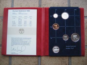 muntset Nederland 1986 met zilveren jaarpenning + 5 munten