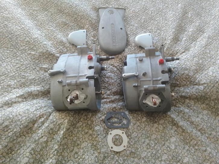 Te koop ; 2 gereviseerde ronde 4 bak Zündapp blokken ;, Fietsen en Brommers, Brommeronderdelen | Zundapp, Gebruikt, Blok, Ophalen of Verzenden