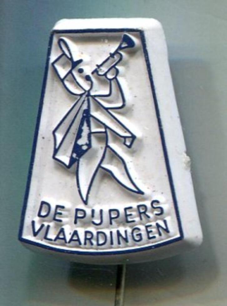 De Pijpers Vlaardingen blauw op wit plastic speldje( V_138a), Verzamelen, Speldjes, Pins en Buttons, Nieuw, Speldje of Pin, Merk