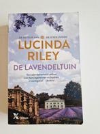 Roman: Lucinda Riley - De Lavendeltuin, Ophalen of Verzenden, Zo goed als nieuw, Lucinda Riley, Nederland