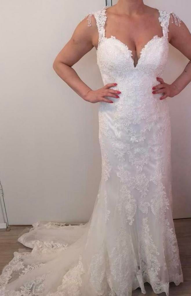 Witte trouwjurk van Tres Chic klaar voor gebruik, Kleding | Dames, Ophalen of Verzenden, Zo goed als nieuw, Wit, Trouwjurk