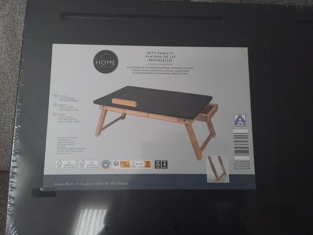 Nieuw bedtafeltje - handig en compact!, Huis en Inrichting, Minder dan 50 cm, 50 tot 100 cm, Nieuw, Ophalen of Verzenden