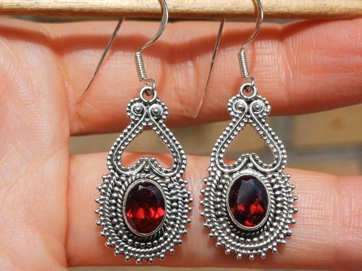 Vanoli 925 zilveren oorbellen met granaat, Sieraden, Tassen en Uiterlijk, Oorbellen, Nieuw, Hangers, Zilver, Rood, Met edelsteen