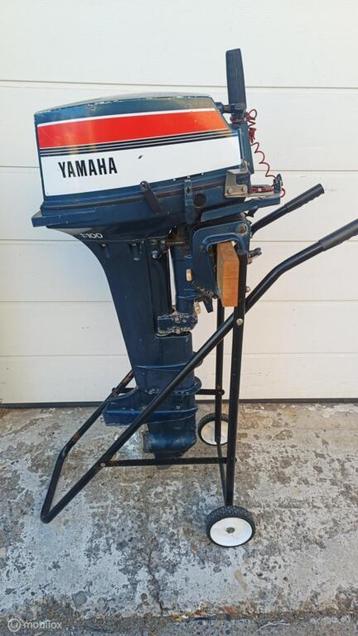 Yamaha | 15 pk | 2 takt | 2 cilinder | Langstaart beschikbaar voor biedingen