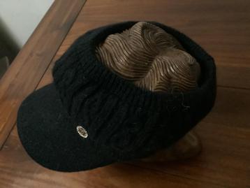 Muts voor paardenstaart.   Nieuw.    ️ beschikbaar voor biedingen