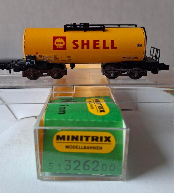 Minitrix diverse wagons + kruising 40°,
9 mm N spoor, Hobby en Vrije tijd, Modeltreinen | N-Spoor, Zo goed als nieuw, Wagon, Gelijkstroom