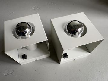 Vintage Philips kubuslamp, space age wandlampen jaren 70 beschikbaar voor biedingen