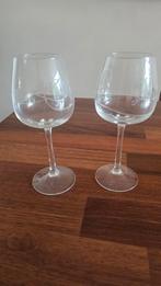 2 leuke wijnglazen, gratis op te halen, Verzamelen, Glas en Borrelglaasjes, Ophalen, Zo goed als nieuw, Overige typen