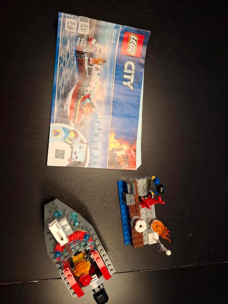 LEGO City 60213 Brand aan de kade, Kinderen en Baby's, Speelgoed | Duplo en Lego, Ophalen of Verzenden