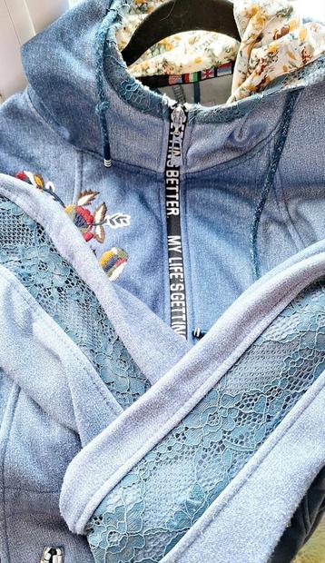 Vintage dames jas maat XL beschikbaar voor biedingen