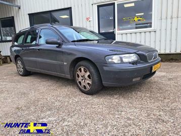 Volvo V70 2.4 T Comfort Line , Kleurcode 427 beschikbaar voor biedingen