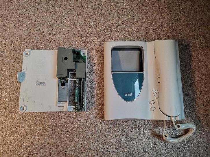 Urmet Atlantico 1702 Videofoon - Intercom, Huis en Inrichting, Deurbellen, Gebruikt, Bedraad, Terugspreekfunctie, Ophalen of Verzenden