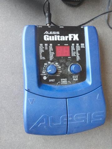 ALESIS guitarFX met adapter
Werkt perfect
Delay galm chorus  beschikbaar voor biedingen