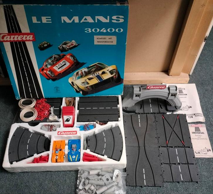 Carrera racebaan Universal complete set met veel assecoires, Kinderen en Baby's, Speelgoed | Racebanen, Elektrisch, Carrera, Ophalen of Verzenden