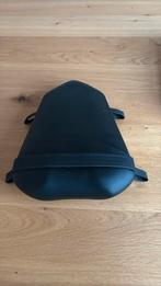 Buddy Seat r1 of r6, Verzenden