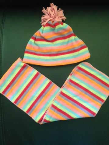 Gestreepte Mothercare fleece meisjes muts en sjaal m 110-116 beschikbaar voor biedingen