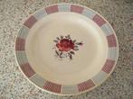Platte borden rood/blauw van St. Amand, Frankrijk, Antiek en Kunst, Ophalen of Verzenden