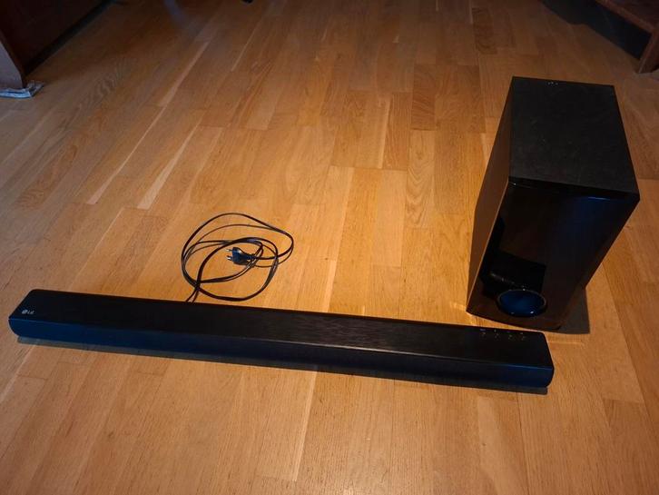 LG LAS350B Soundbar - Zwart, Audio, Tv en Foto, Soundbars, Gebruikt, Bluetooth, Met externe subwoofer, Ophalen