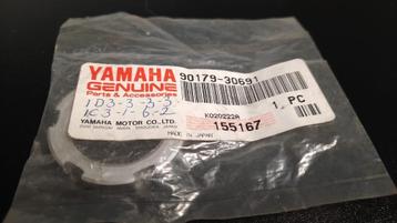 Yamaha moer voor stuurlager 90179-30691  NIEUW beschikbaar voor biedingen