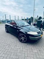 Renault Mégane 2.0 16V Autcom Cabrio 2004, Auto's, Renault, Voorwielaandrijving, 1998 cc, 74 €/maand, 4 cilinders