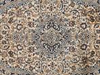 Handgeknoopt Perzisch wol Naïn tapijt medallion 202x297cm, Huis en Inrichting, Stoffering | Tapijten en Kleden, Persian Perzisch vintage oosters hype