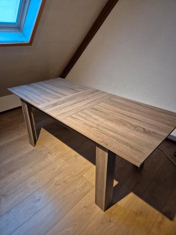 Eettafel uitschuifbaar 140/180cm, 80cm breed beschikbaar voor biedingen