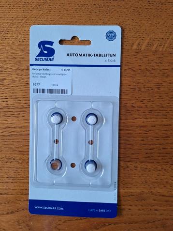 Smettablet Secumar reddingvest. beschikbaar voor biedingen