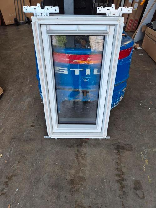 Velux dakraam GGL Ck04 / 55x98 bxh, Doe-het-zelf en Verbouw, Glas en Ramen, Zo goed als nieuw, Dakraam, Minder dan 80 cm, Dubbelglas