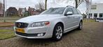 Volvo V70 1.6 T4 Nordic+ voll. onderhouden + vol opties!, Auto's, Volvo, Lichtsensor, Gebruikt, Zwart, 4 cilinders