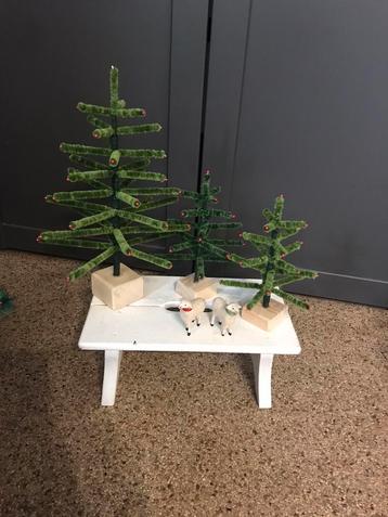 Chenille kerstboompjes beschikbaar voor biedingen