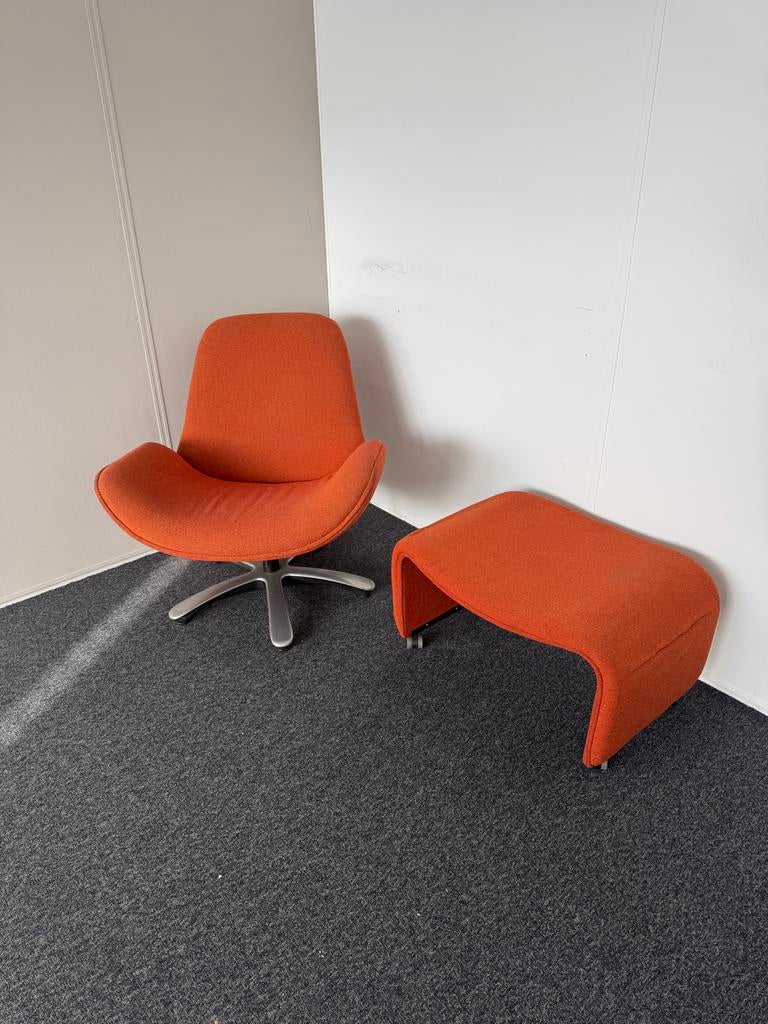 Retro fauteuil met hocker - Stijlvol en comfortabel, Ophalen of Verzenden, Gebruikt, Stof, 75 tot 100 cm