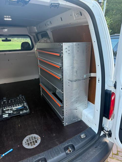 Bedrijfswageninrichring aluminium Finnerup tuv, Auto diversen, Auto-accessoires, Zo goed als nieuw, Ophalen of Verzenden