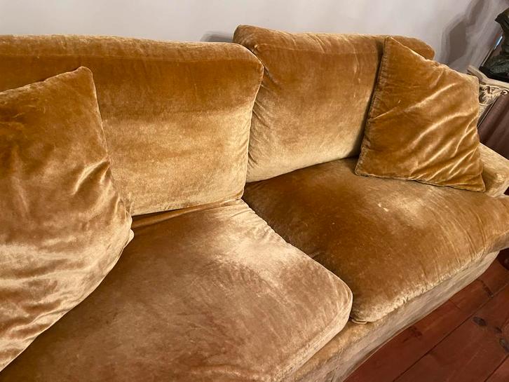 Okergele fluwelen zitbank, Huis en Inrichting, Banken | Bankstellen, Gebruikt, Rechte bank, Driepersoons, 200 tot 250 cm, 75 tot 100 cm