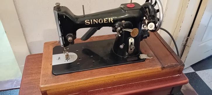 *Antieke Singer Naaimachine - Een stukje Geschiedenis!*, Antiek en Kunst, Antiek | Naaimachines, Ophalen of Verzenden